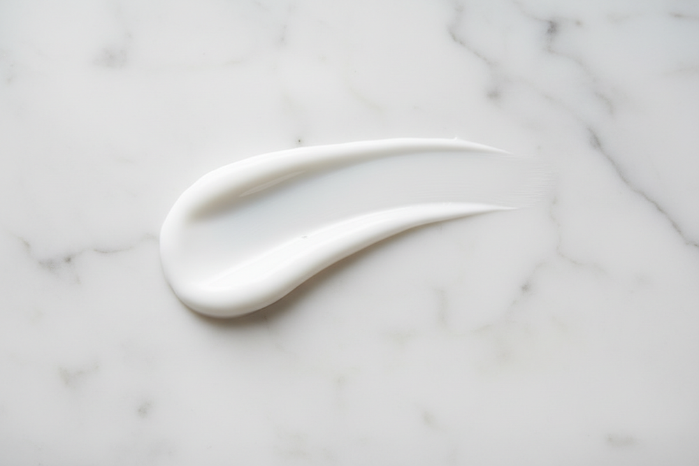 Clean Single Cream Stroke on Marble